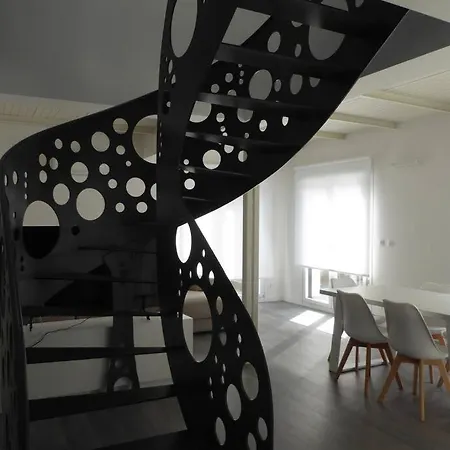 Apartment Hamabi *